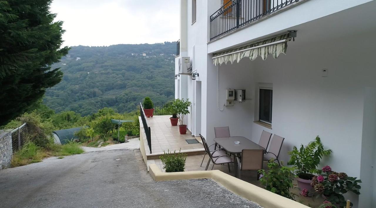 D & K Guest House Makrirrakhi Exterior photo